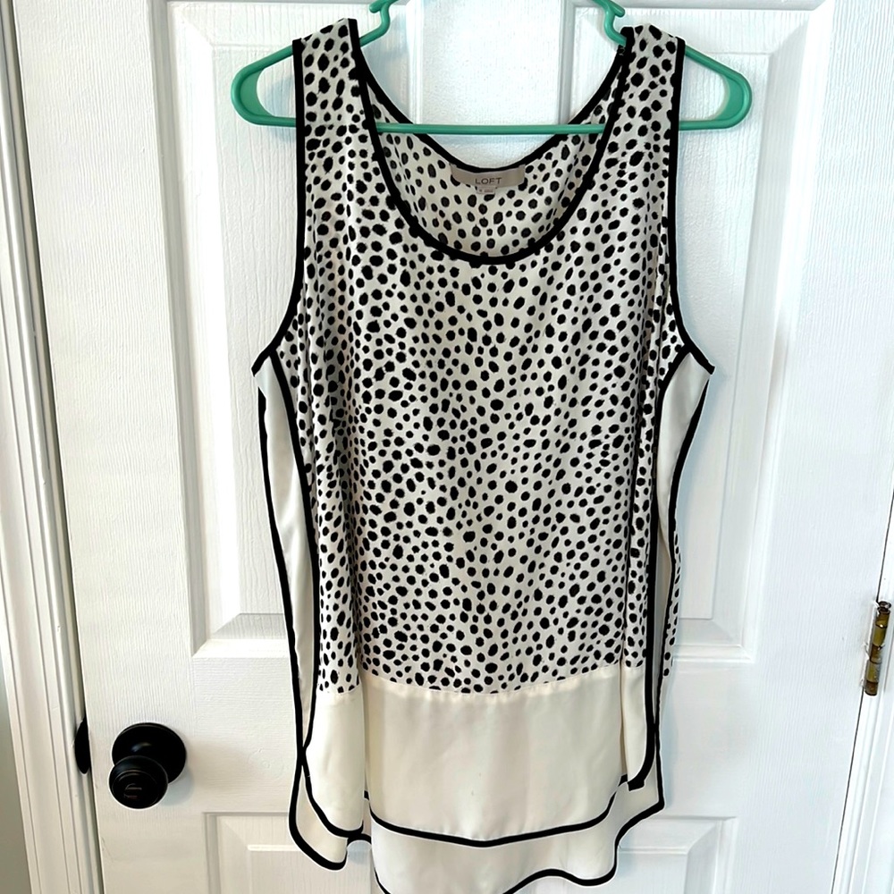 LOFT (XL) animal print sleeveless blouse